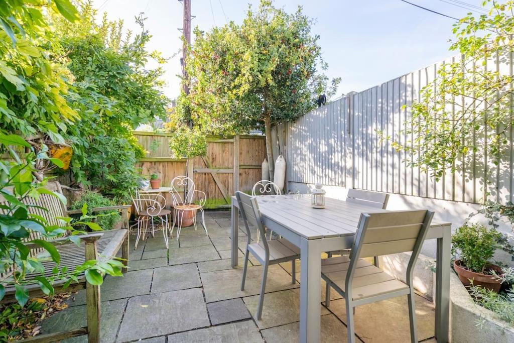 Boat House, Relax In A Whitstable Fisherman'S Cottage Exteriör bild